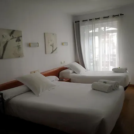 Carbonara Πανσιόν A Coruña