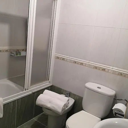 Carbonara Πανσιόν 2*